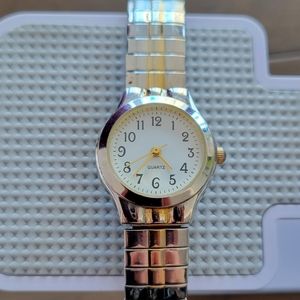 Women's quartz watch